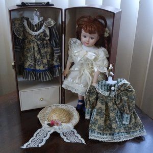 Porcelain Figurine w/ Two Outfits ~ Arched Wooden Leather Case ~ VINTAGE